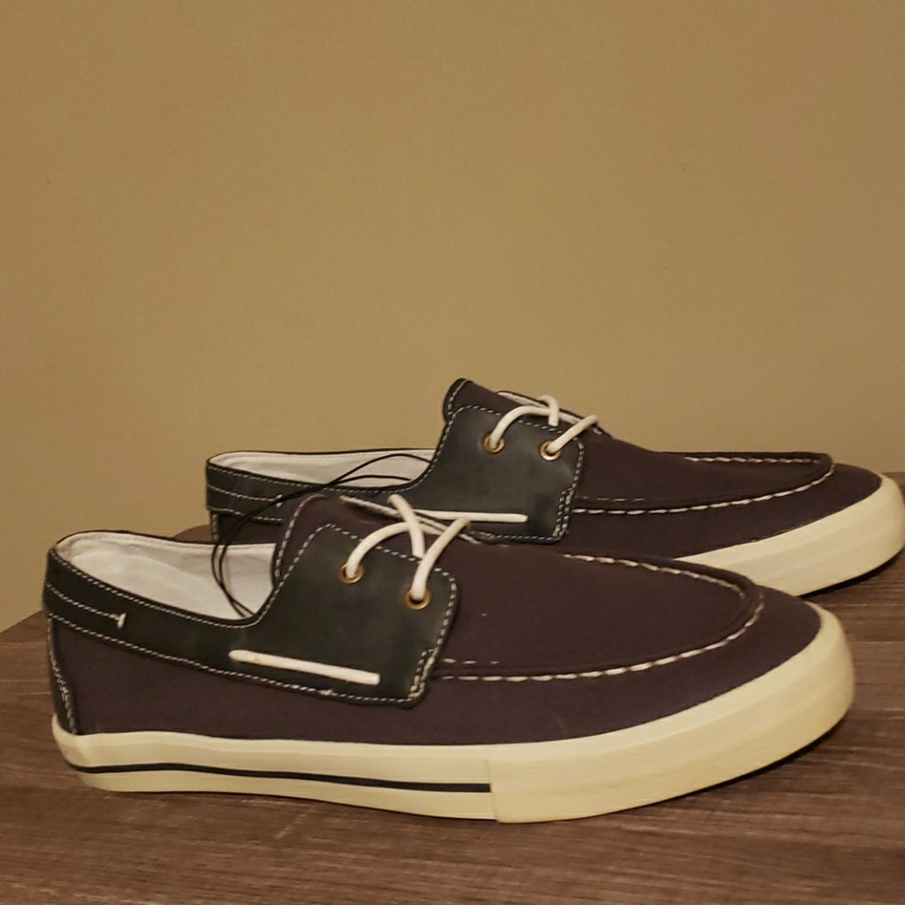 GAP shoes